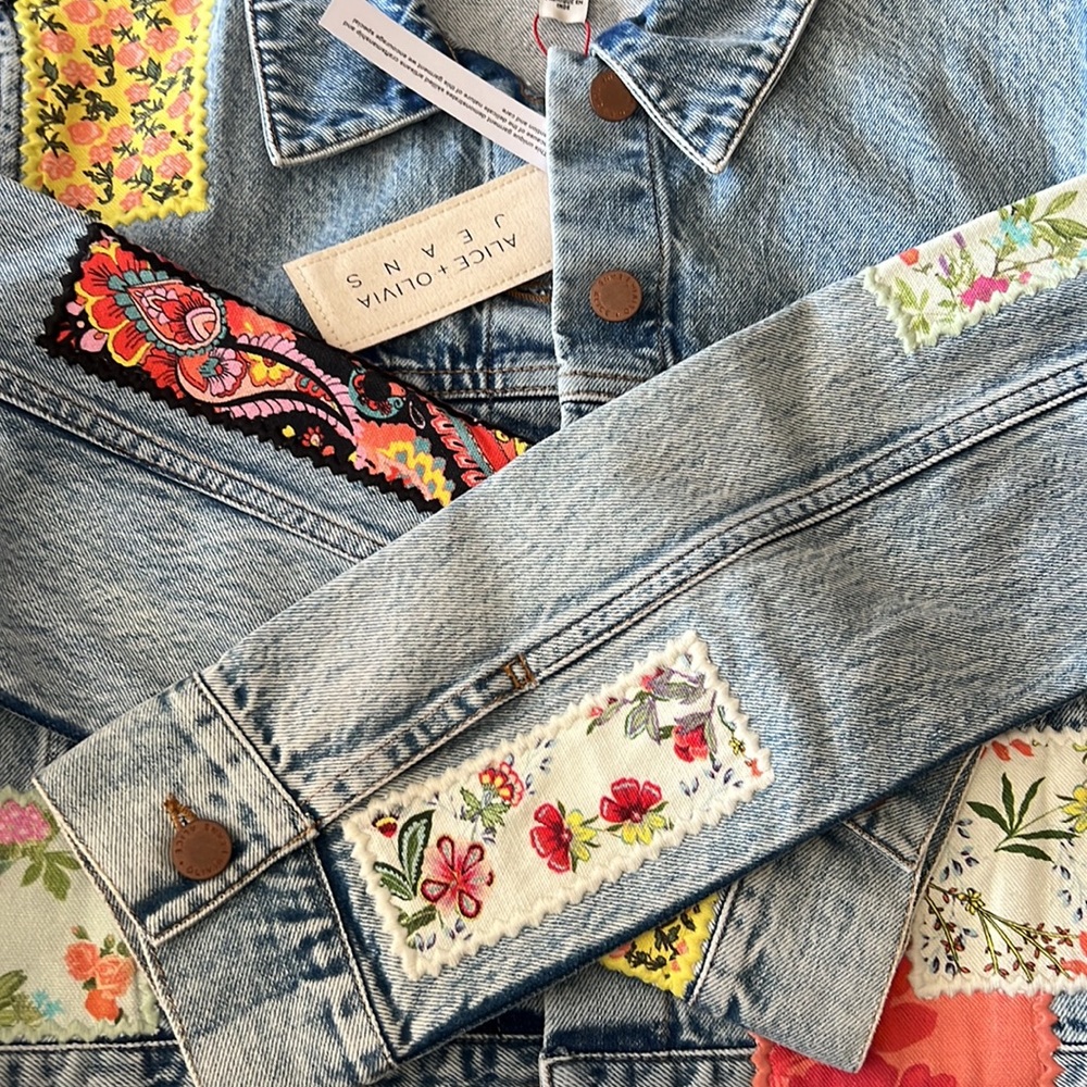 Alice + Olivia crop denim jacket NEW - Picture 8 of 10